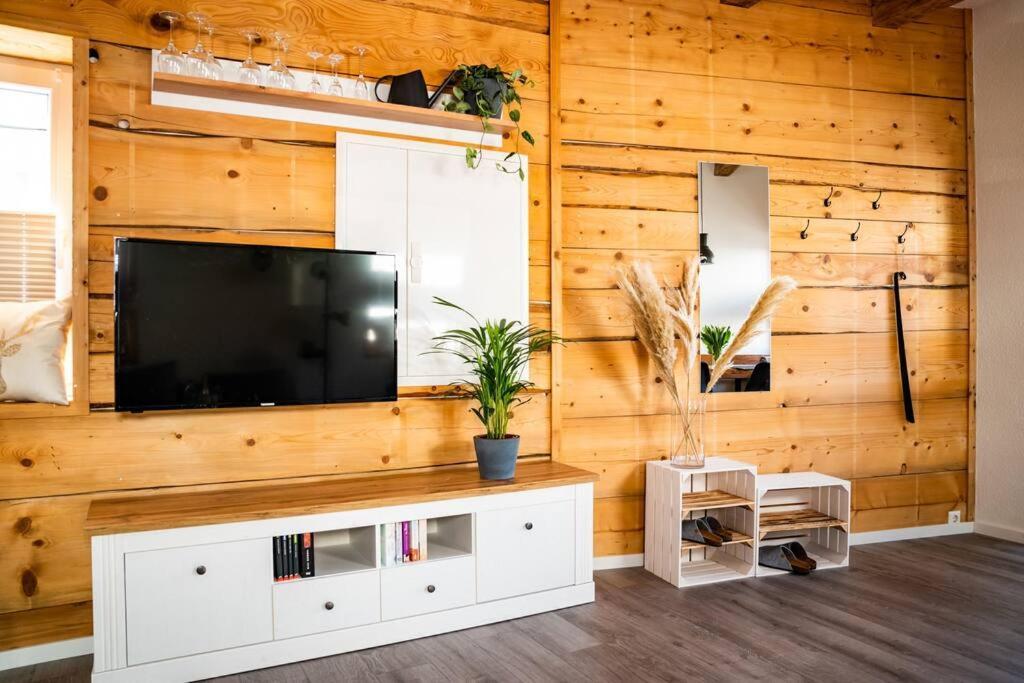 Neu Renoviertes Ferienhaus/Wohnunng Kleine Auszeit Sonnenbühl Екстериор снимка