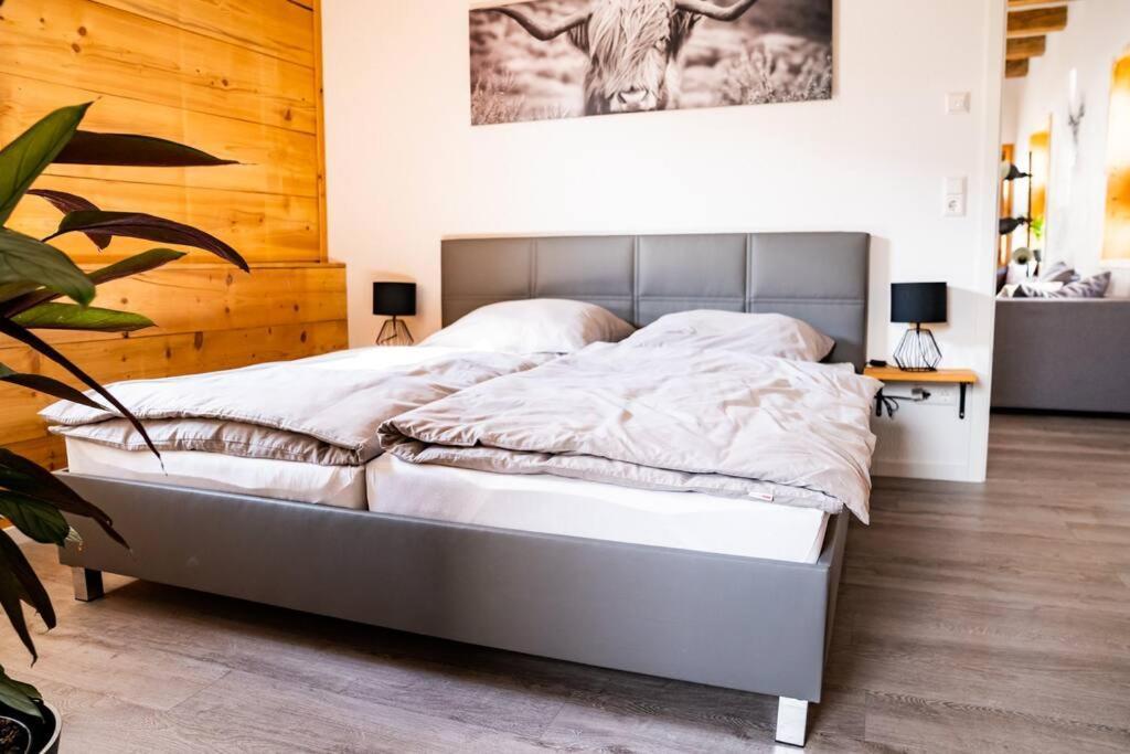 Neu Renoviertes Ferienhaus/Wohnunng Kleine Auszeit Sonnenbühl Екстериор снимка