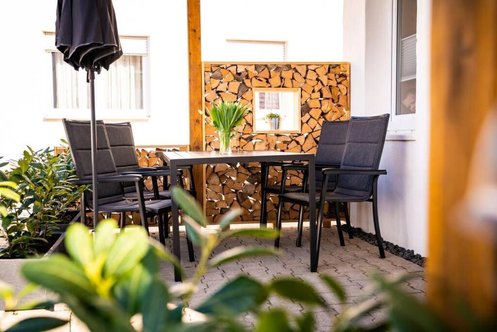 Neu Renoviertes Ferienhaus/Wohnunng Kleine Auszeit Sonnenbühl Екстериор снимка
