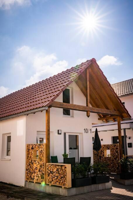 Neu Renoviertes Ferienhaus/Wohnunng Kleine Auszeit Sonnenbühl Екстериор снимка